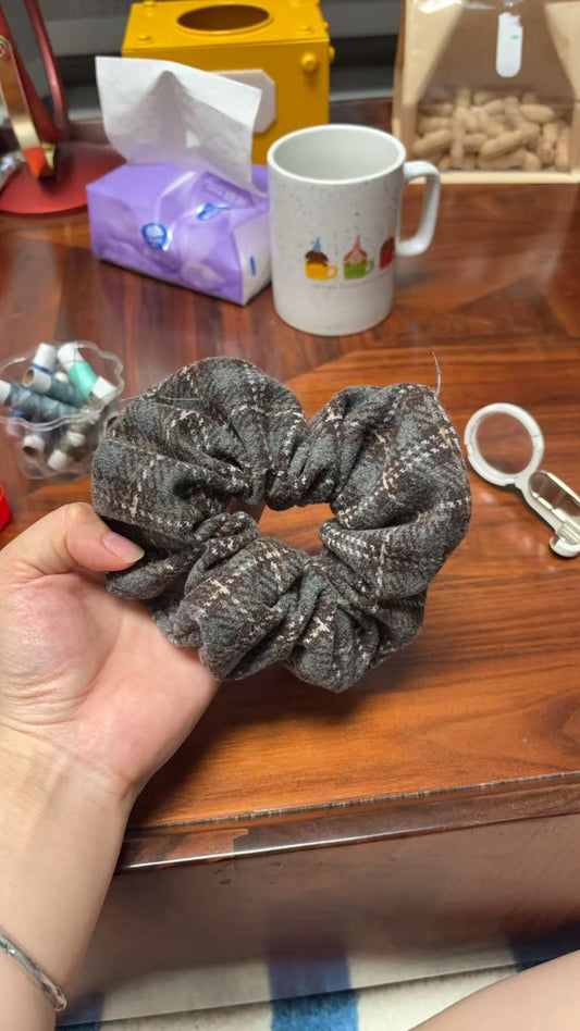 Hair scrunchie