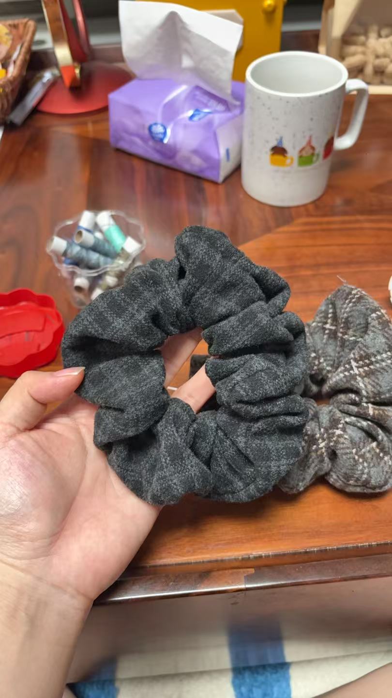 hair scrunchie